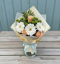 Букет герберы и розы в Мирном Республики Саха (Якутия) Букет цветов из:  Герберы, Розы и Хризантемы в Мирном Республики Саха (Якутия)